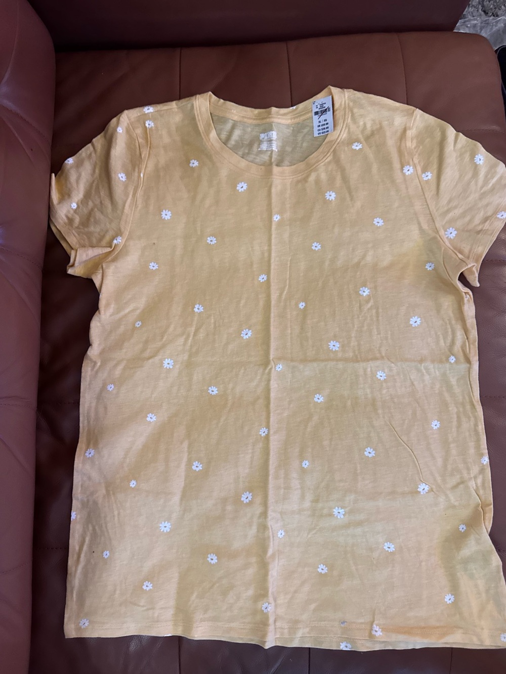 Victoria's Secret PINK Yellow Tee w/ White Daisies